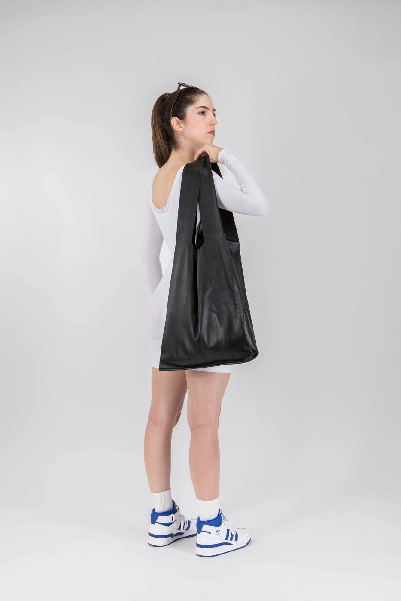 Soft Leather Maxi Market Bag Black