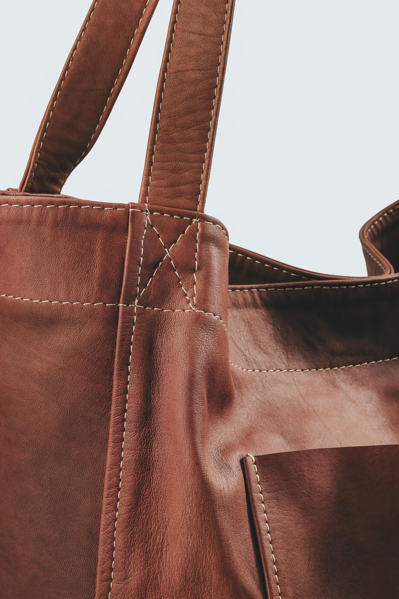 Soft Leather Maxi Tote Chestnut with Zipper