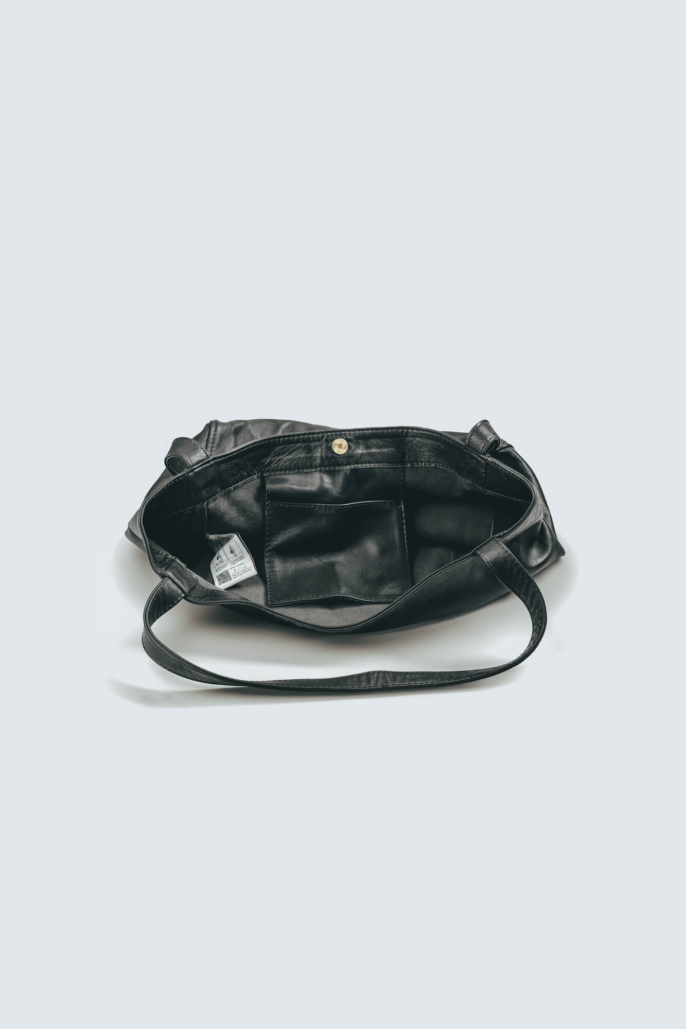 Soft Leather Maxi Tote Black