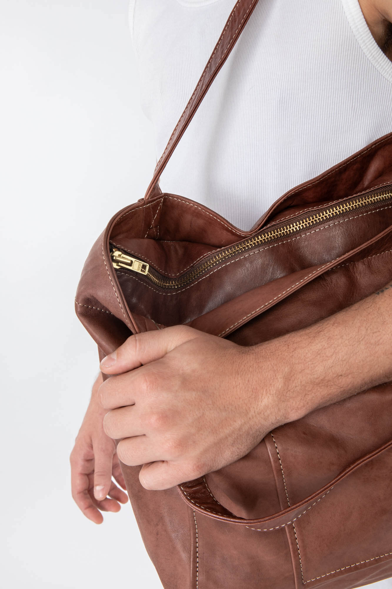 Soft Leather Maxi Tote Chestnut with Zipper