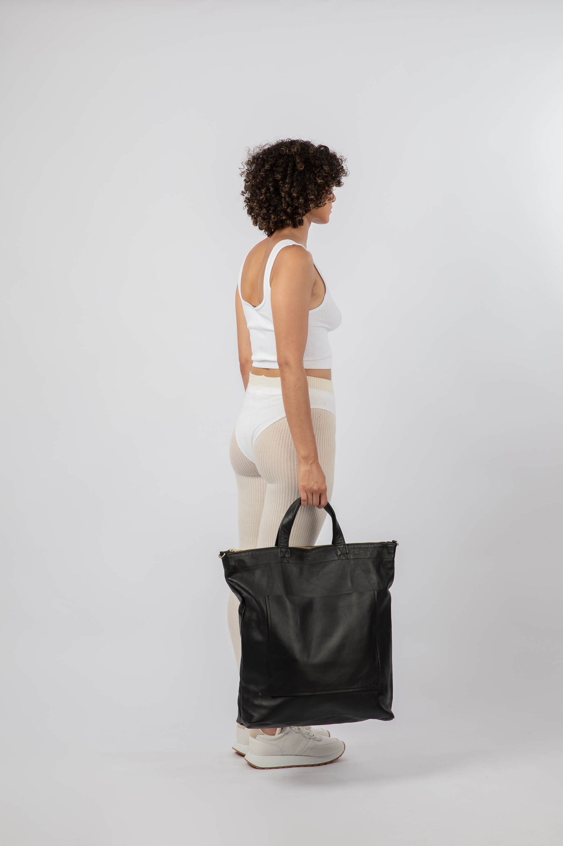 Overnight Soft Leather Tote with Zipper Black