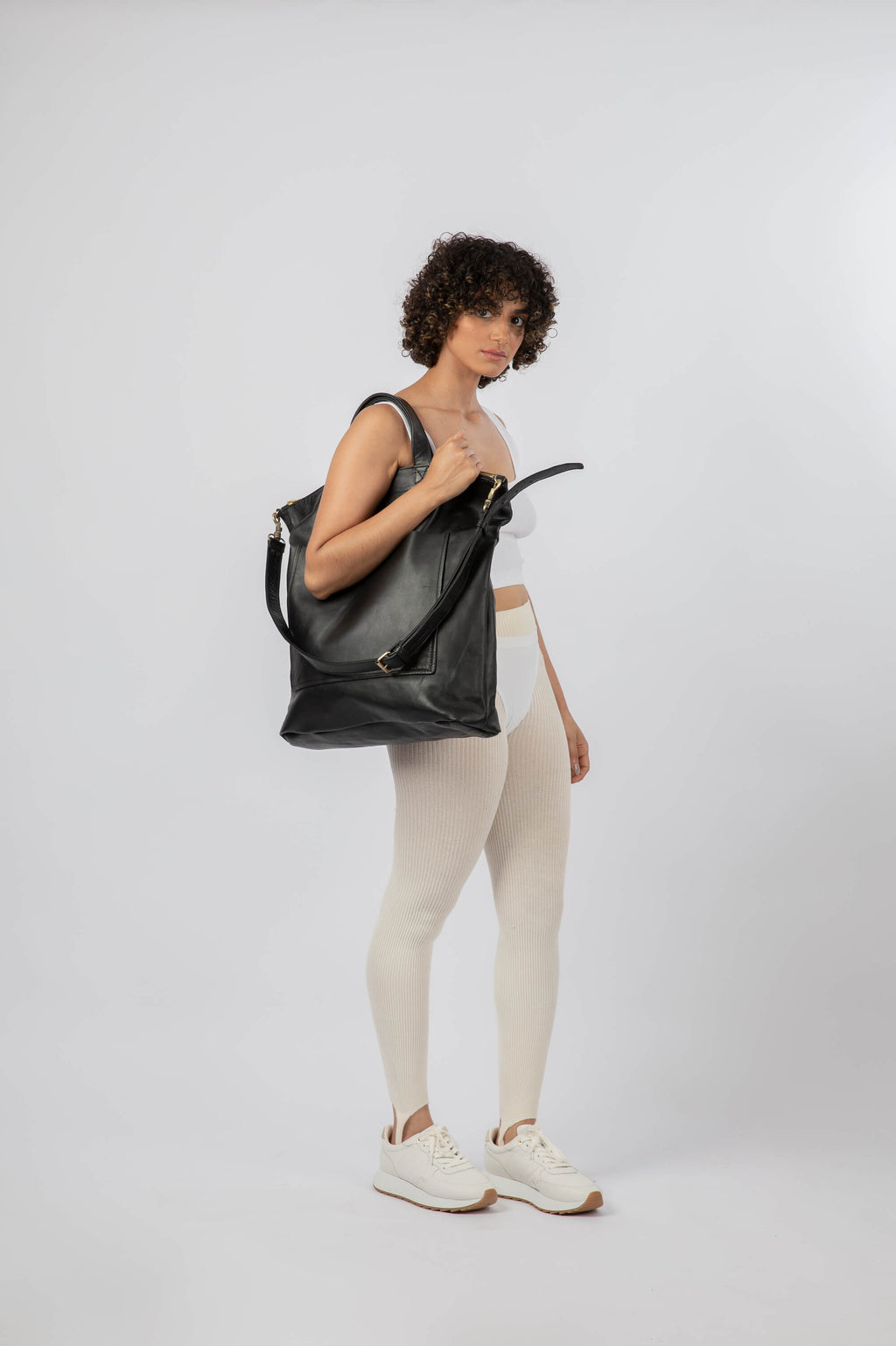 Overnight Soft Leather Tote with Zipper Black