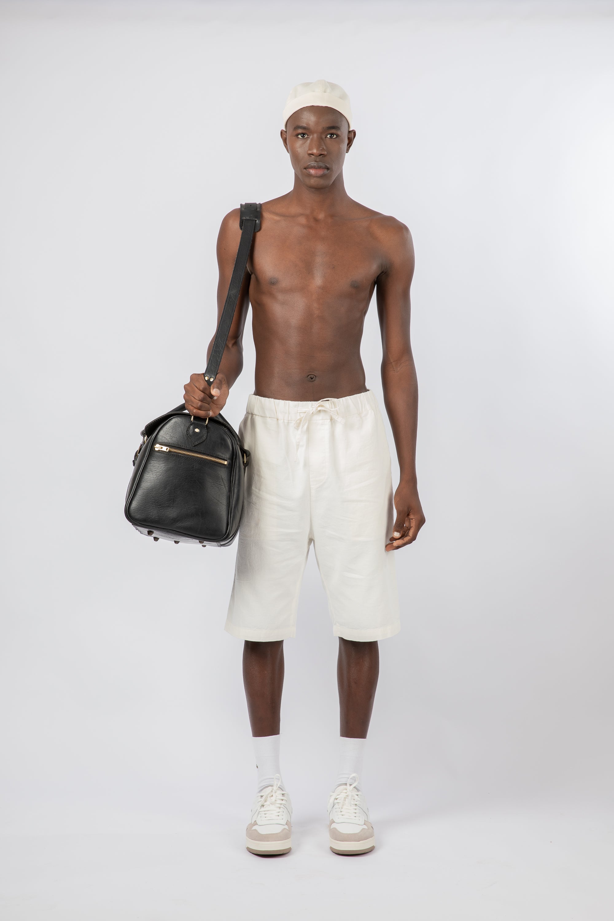 Leather Medium Duffle Bag Black